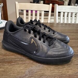 Nike Tiempo Rio III Indoor Soccer Shoes‎ Black DA1332-001 Youth Size 2Y